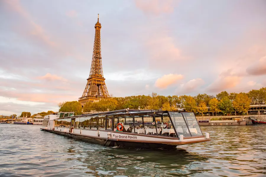 bateau paris seine la marina